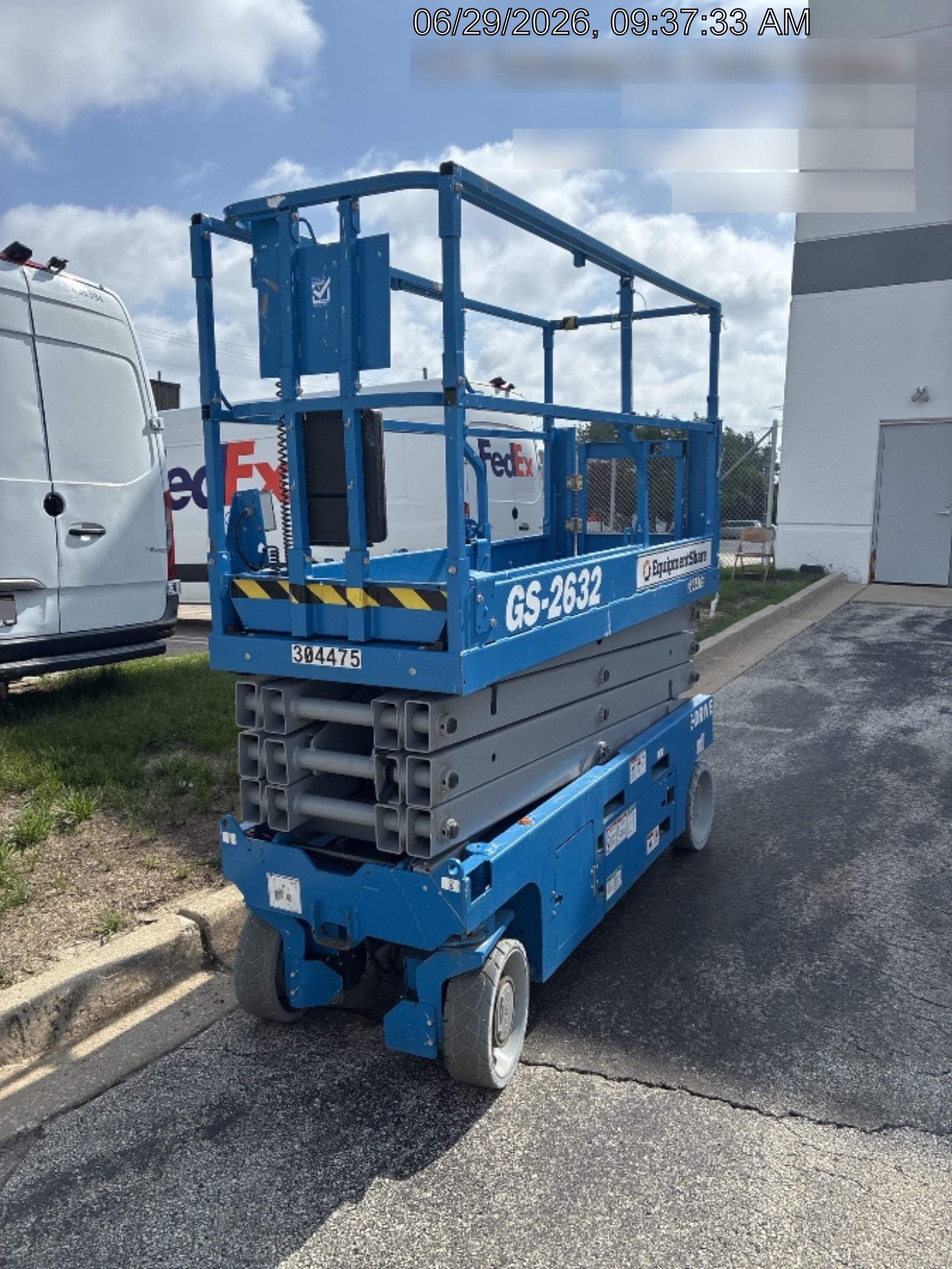 2023 GENIE GS-2632