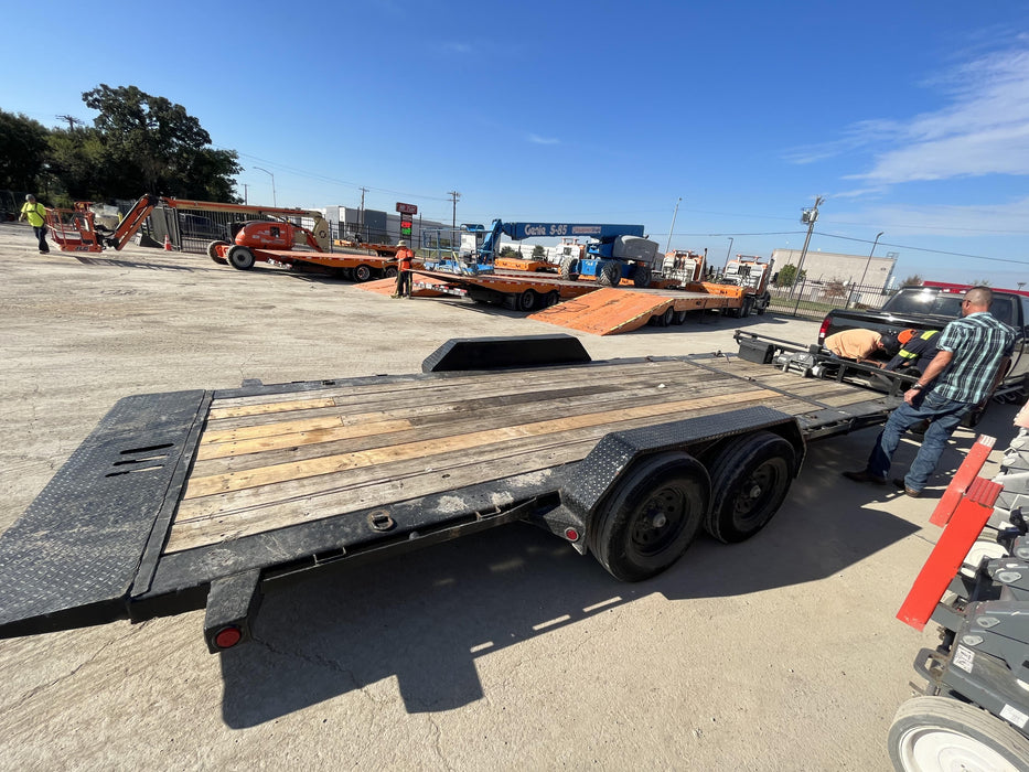 2020 LOADTRAIL Tilt-Deck Rental Trailer