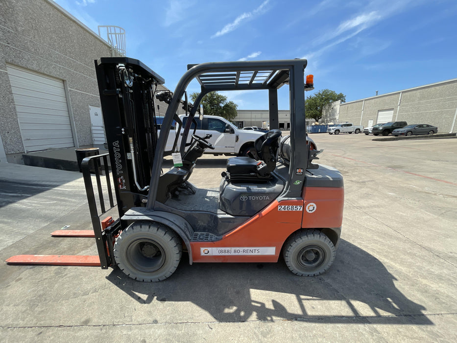 2022 TOYOTA 50-8FGU25