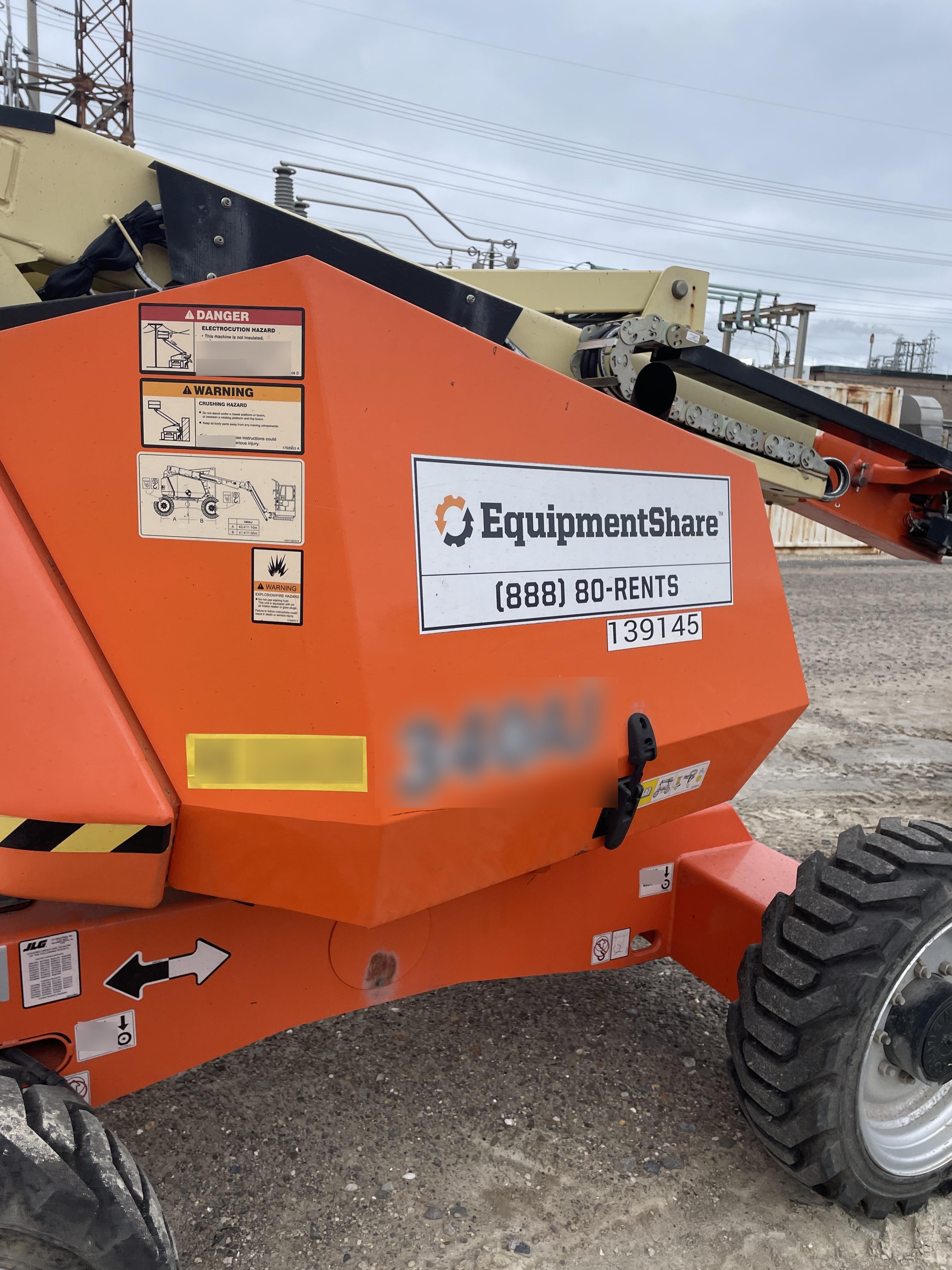 2021 JLG 340AJ