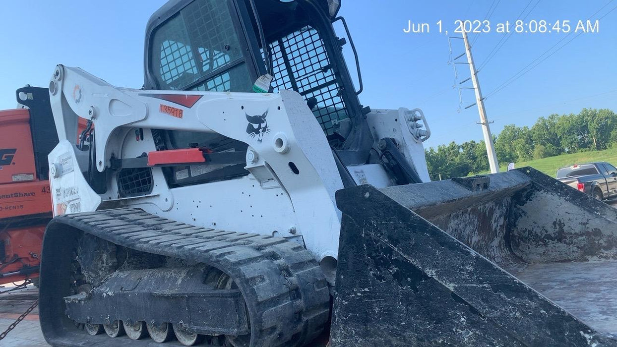 2021 BOBCAT T740