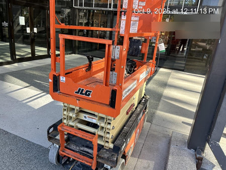 2021 JLG ES1932