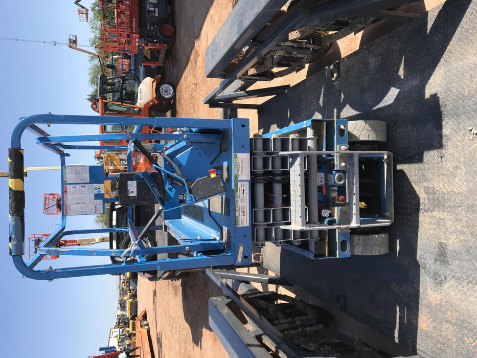 2019 Genie GS-1930 Fixed rails with chain Entry