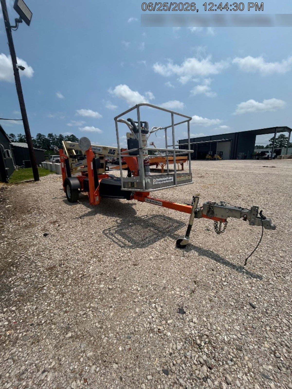 2022 JLG T350