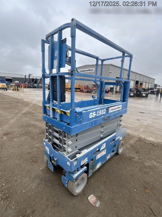 2021 GENIE GS-1932