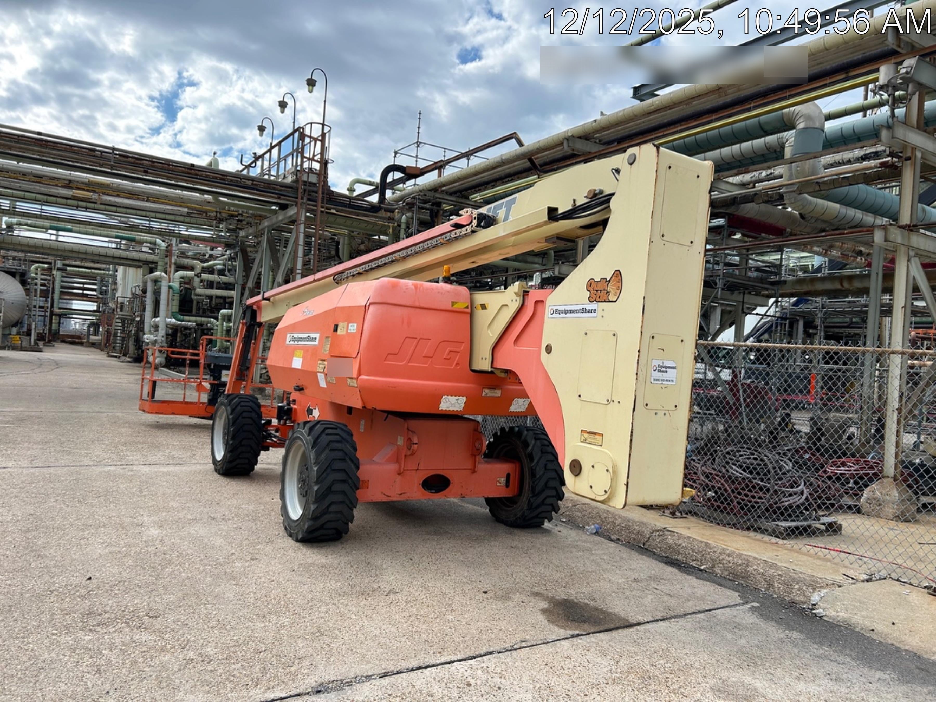 2019 JLG 800AJ