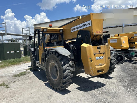 2022 SANY STH1056