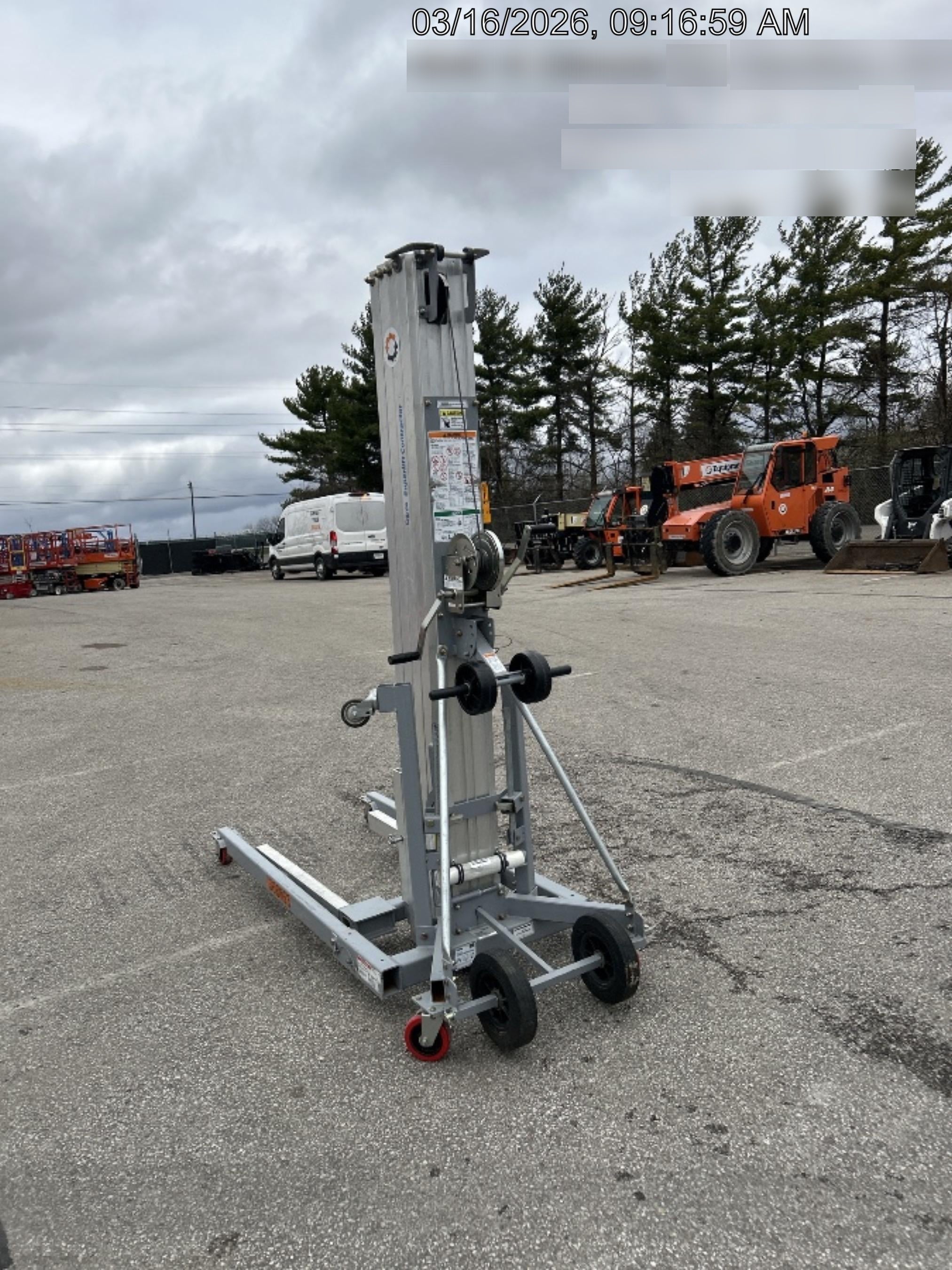 2023 GENIE SLC-24