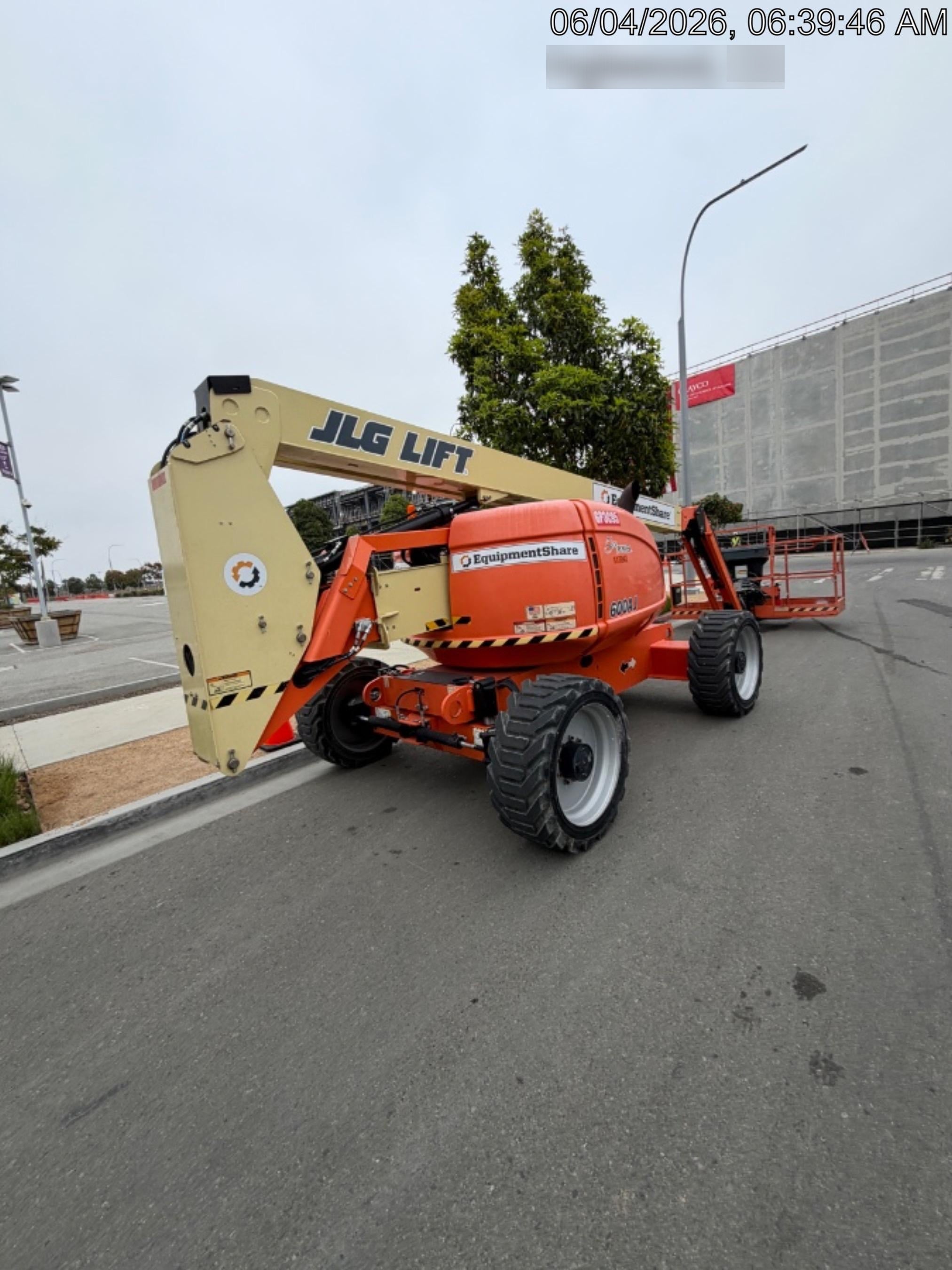 2021 JLG 600AJ