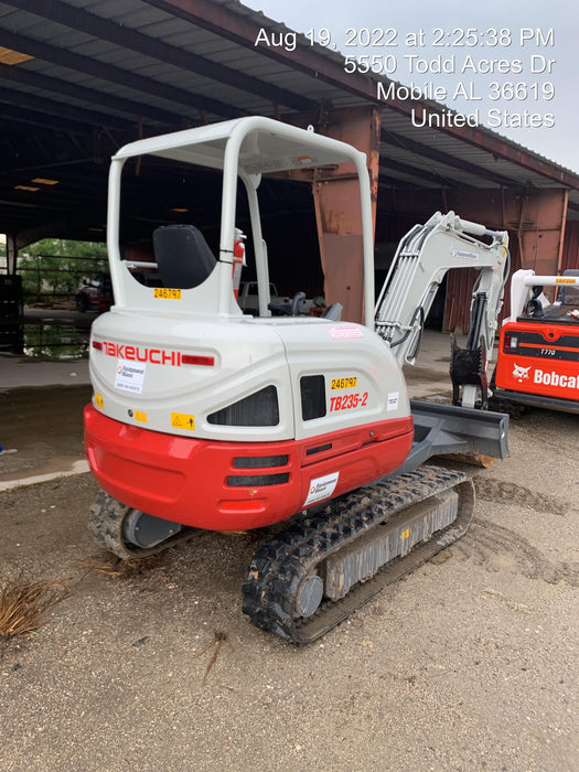 2022 TAKEUCHI TB235-2R