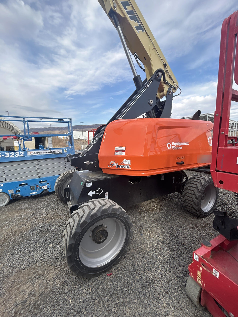 2025 JLG 660SJ