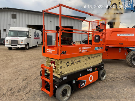 2022 JLG ES2632