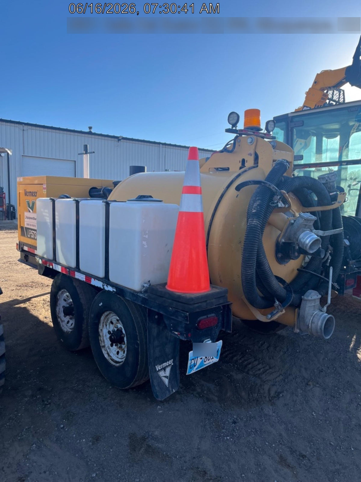 2023 VAC-TRON LP573XDT