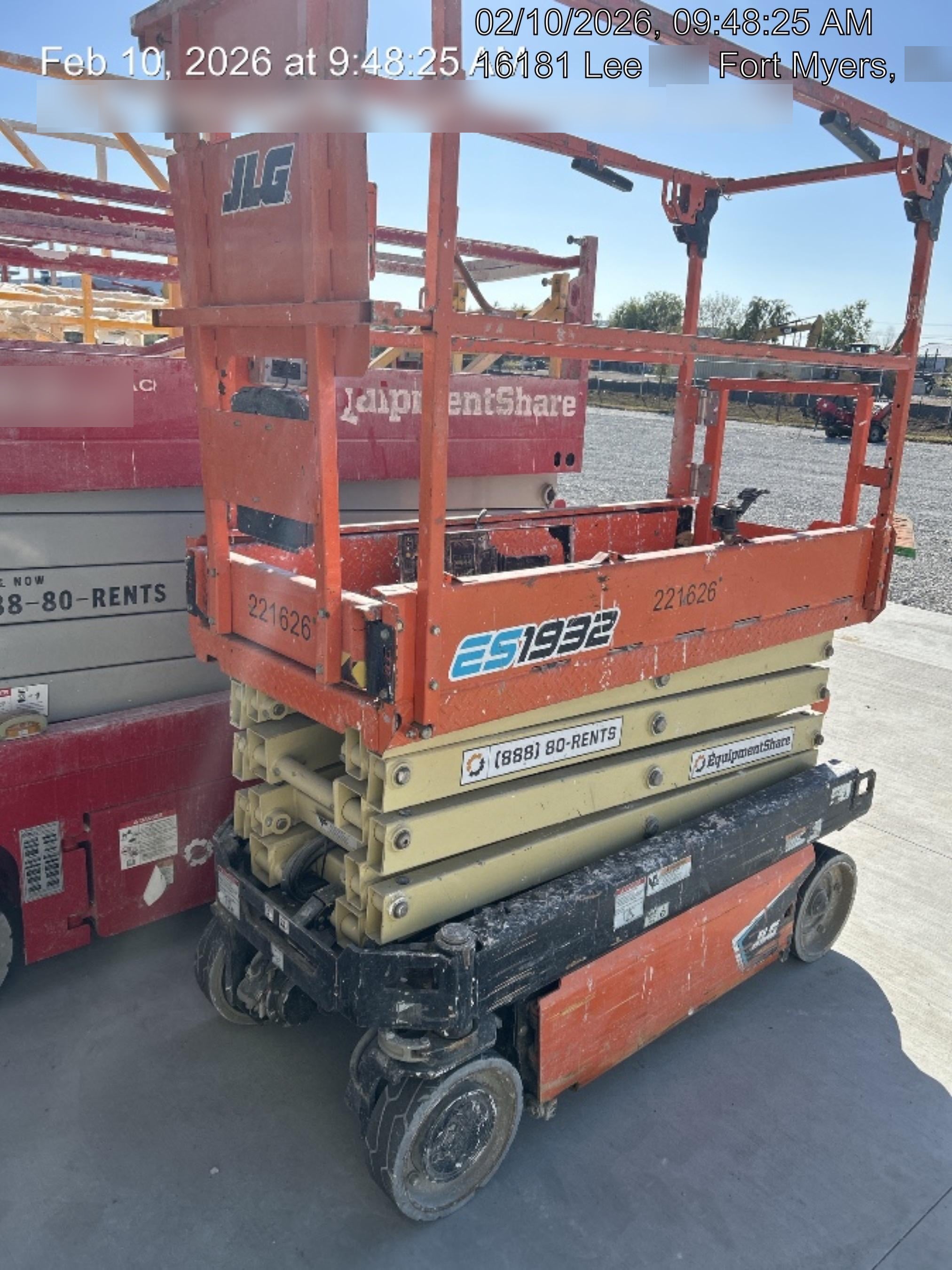 2022 JLG ES1932