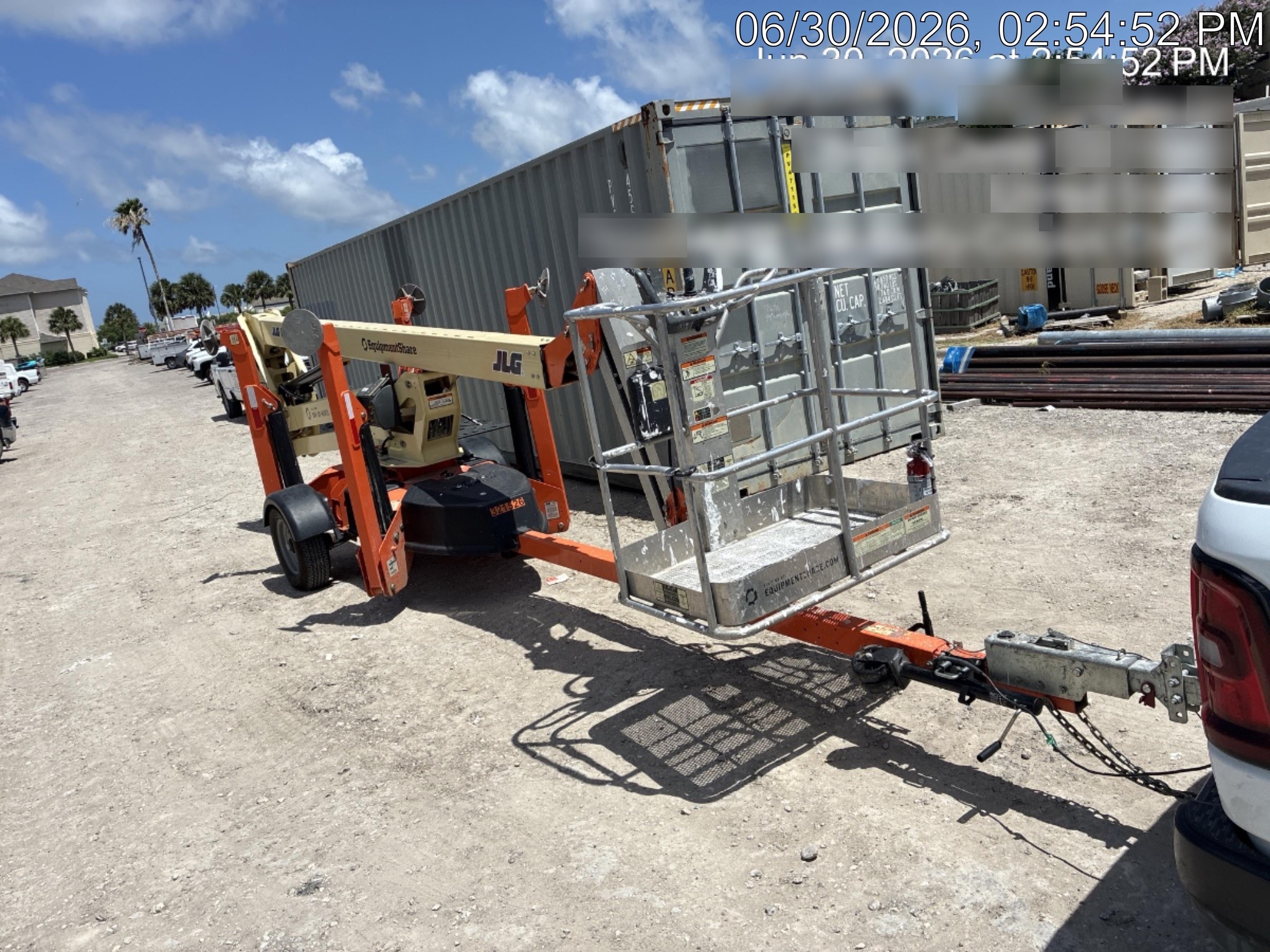 2023 JLG T500J