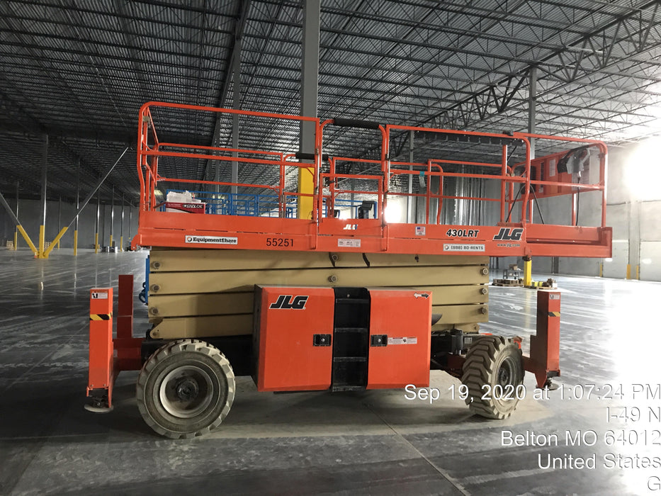 2020 JLG 430LRT