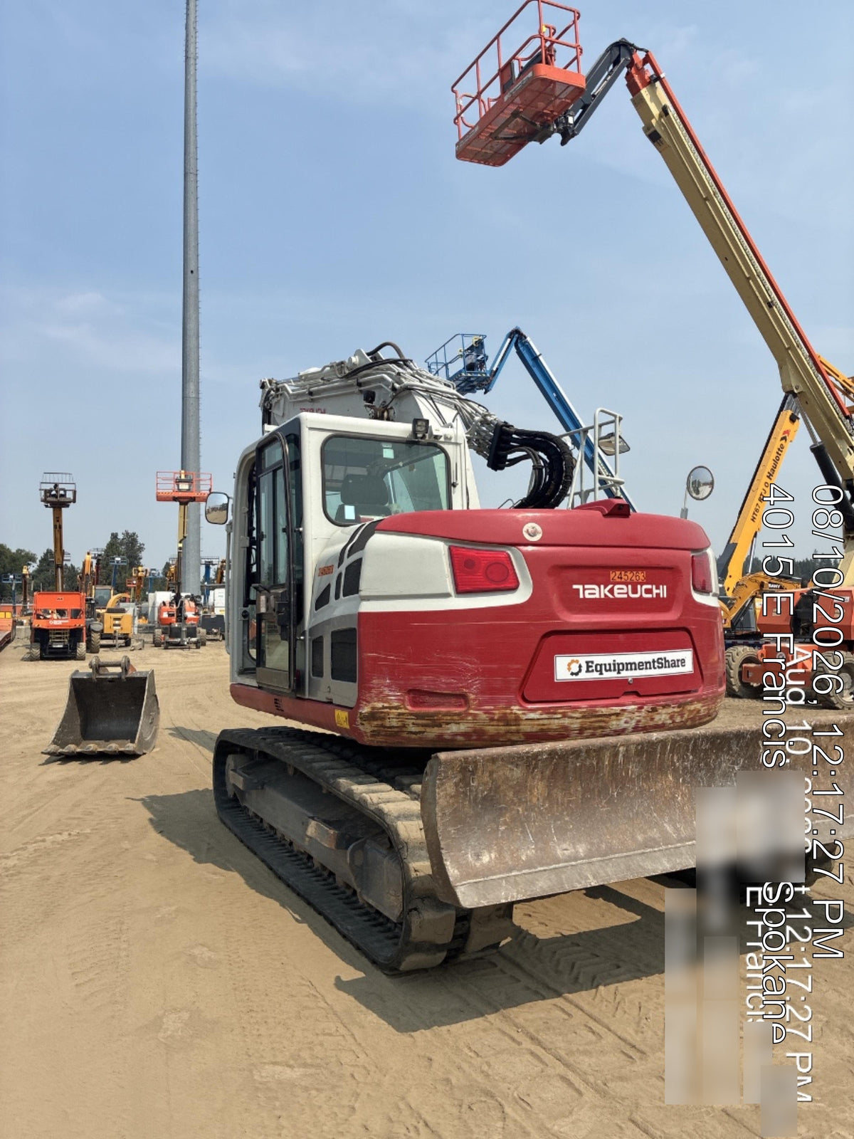 2022 TAKEUCHI TB2150CR