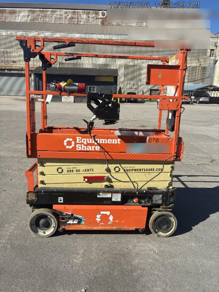2022 JLG ES1932
