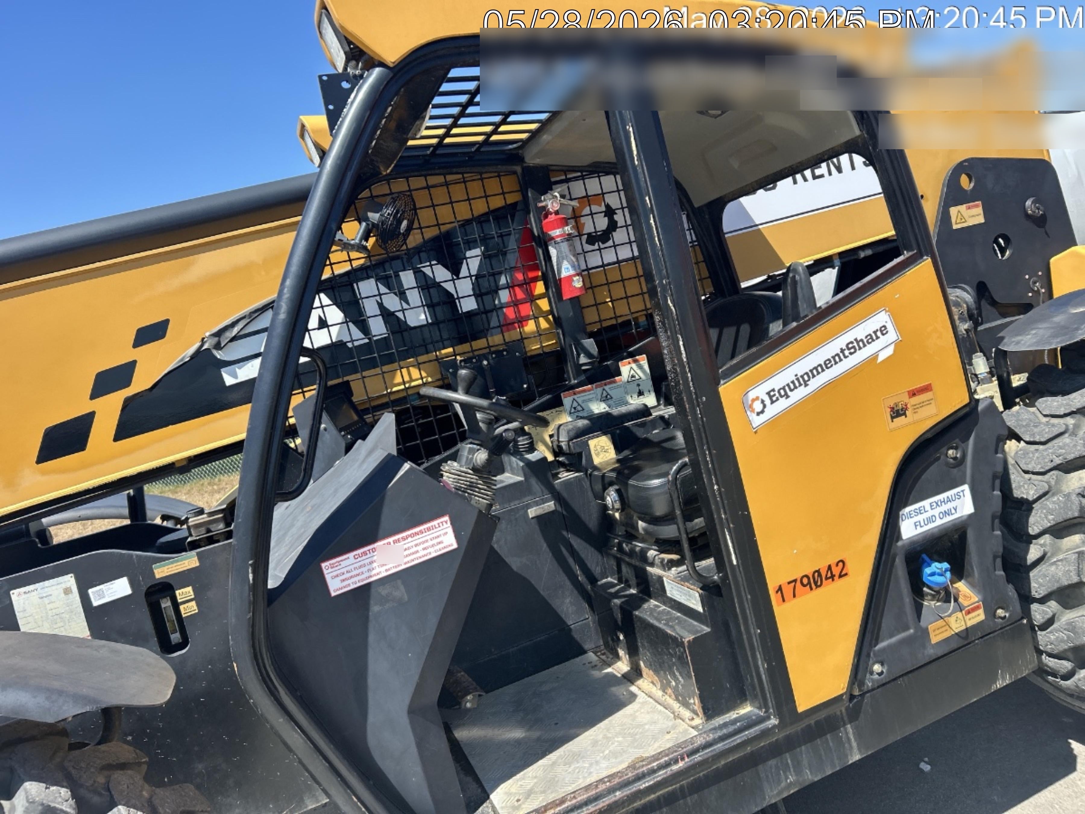 2021 SANY STH1056