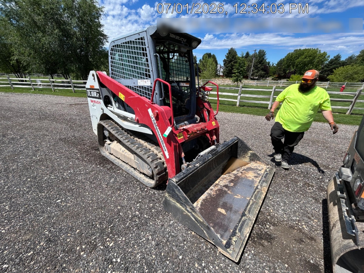 2022 TAKEUCHI TL8R2-CR