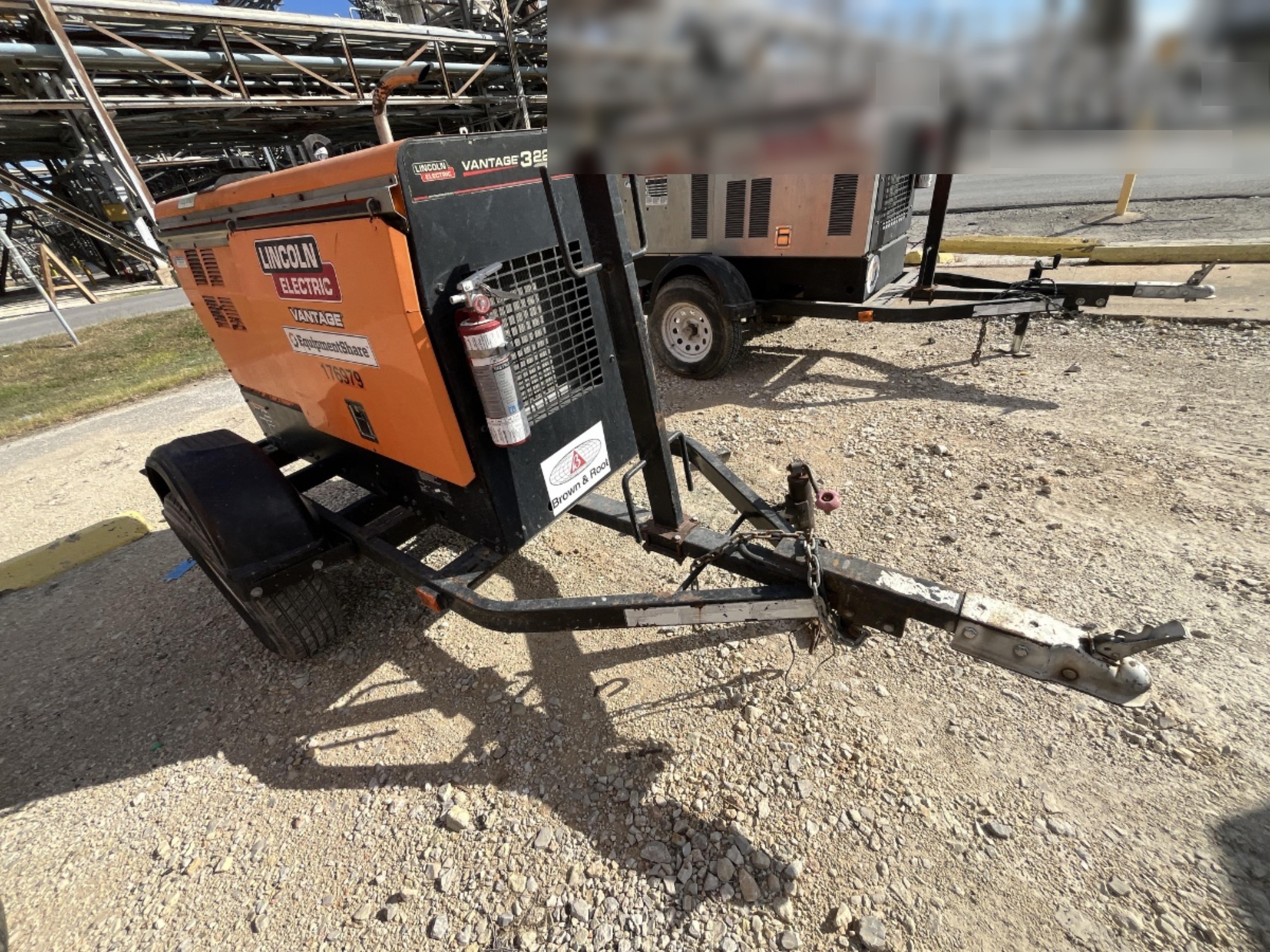 2021 Lincoln Electric Vantage 322 Vantage 322 Ready Pak 3 w/ Decals, ORANGE (includes trailer, cable rack, fender light kit) NO Telematics