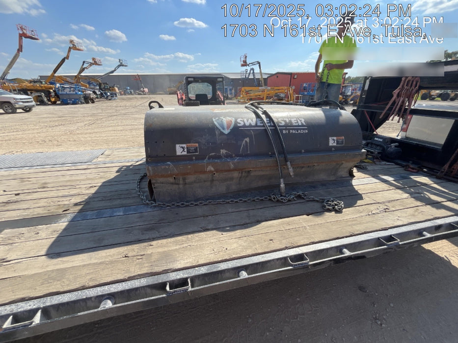 2019 PALADIN Sweepster SB72