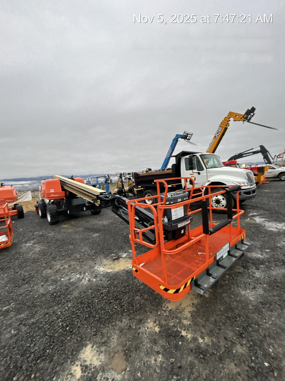 2025 JLG 660SJ