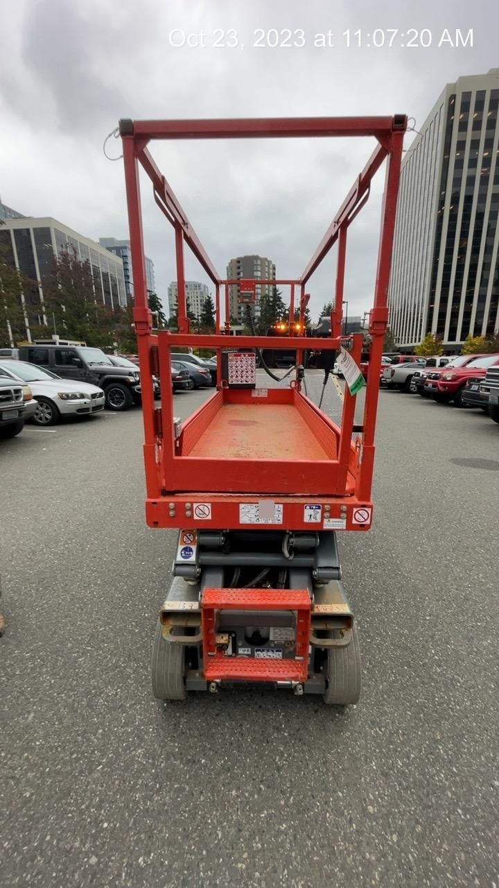 2021 SKYJACK SJIII-3220