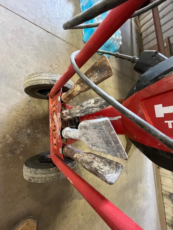 2020 HILTI TE 3000-AVR