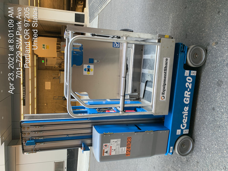 2021 GENIE GR-20