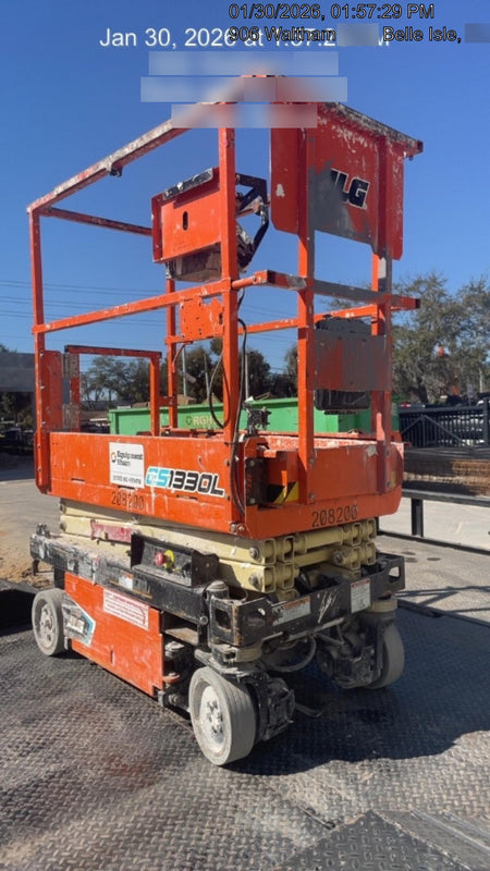 2022 JLG ES1330L