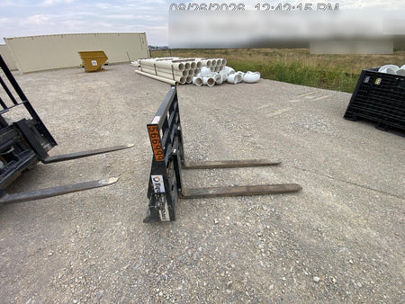 2025 ARROW MATERIAL HANDLING 48" Pallet Forks - Arrow