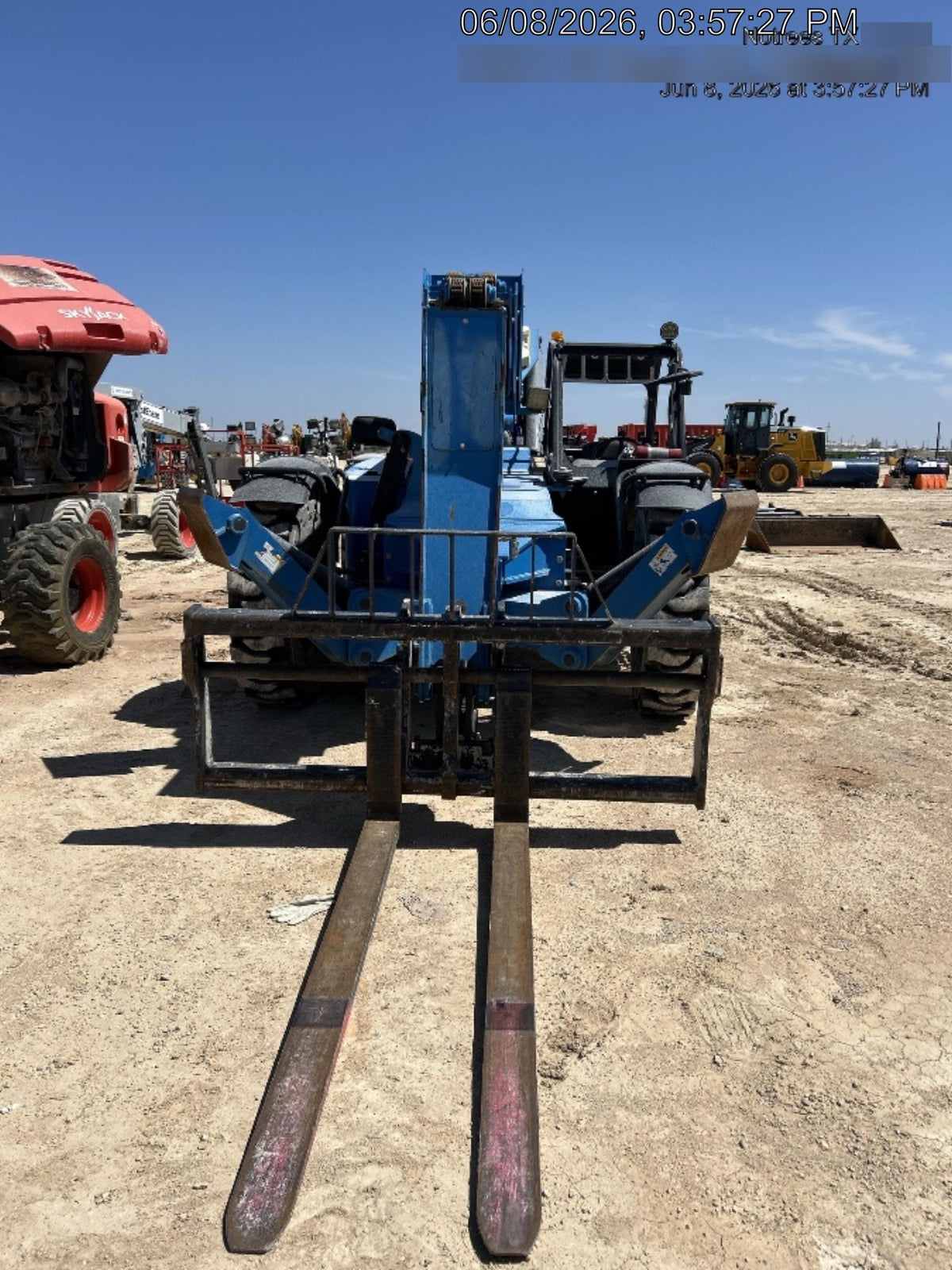 2017 GENIE GTH-1056