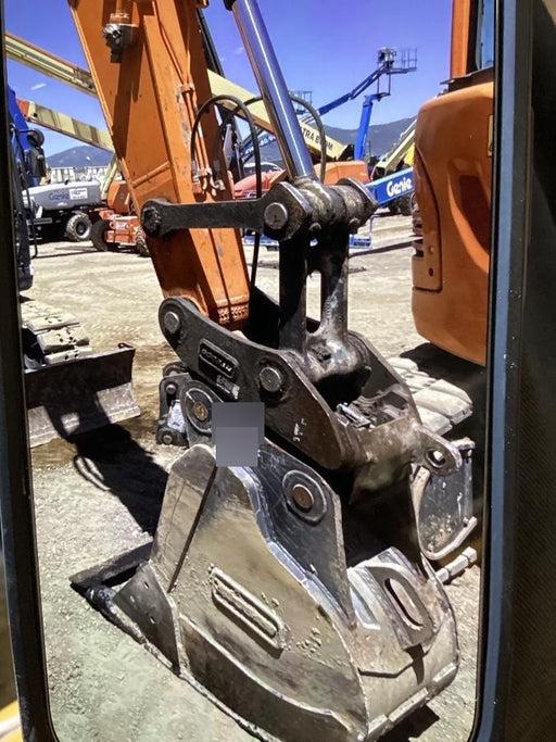 2020 DOOSAN 24" Bucket-Doosan