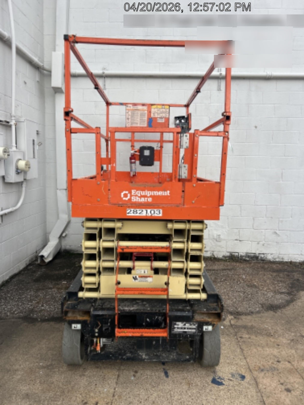 2022 JLG ES3246