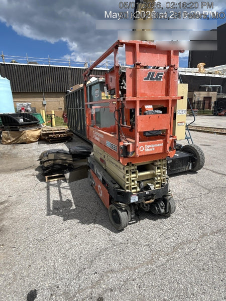2022 JLG ES1932