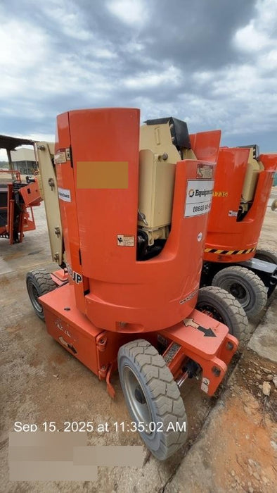2019 JLG E300AJP