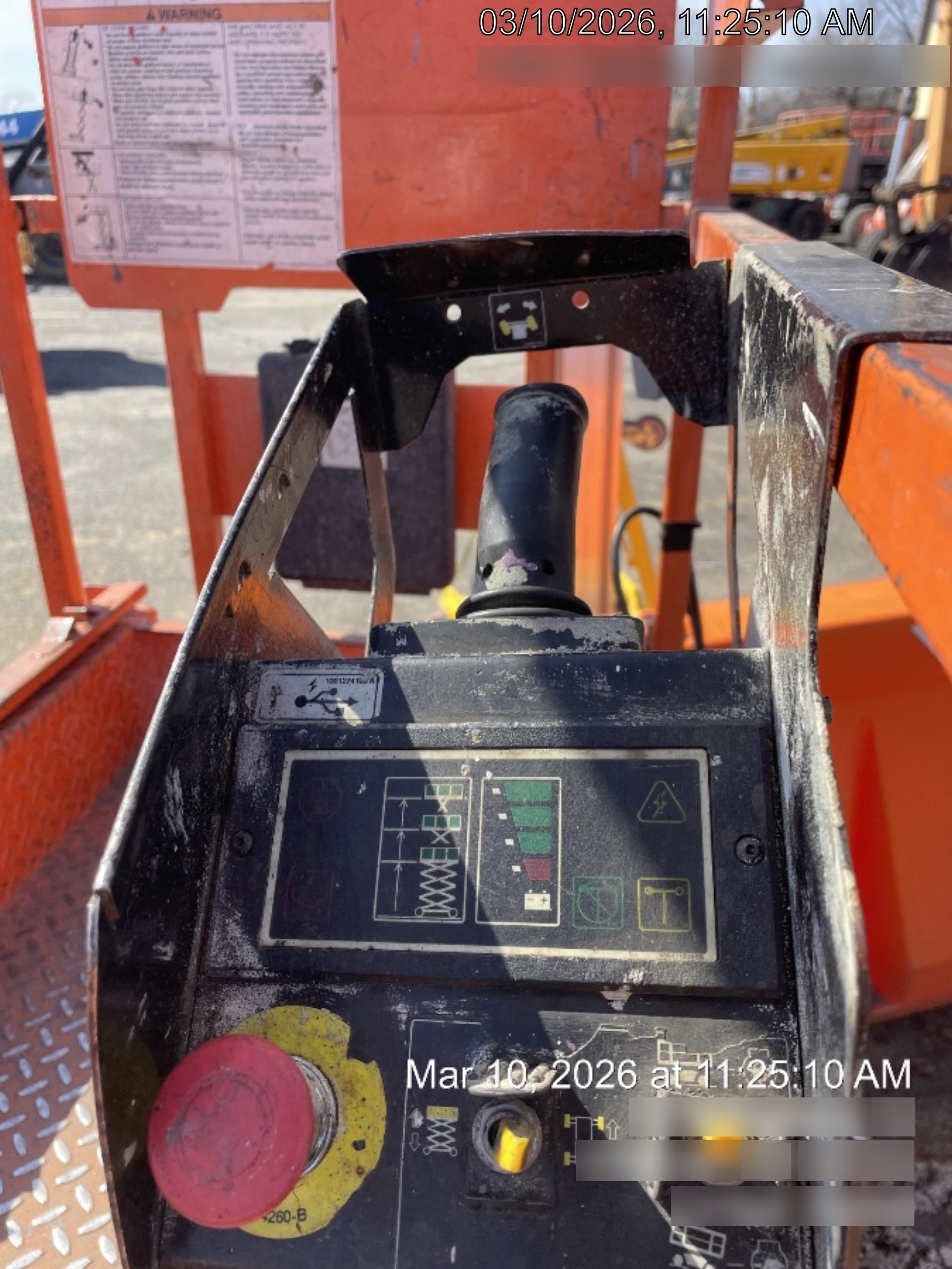 2022 JLG ES1932