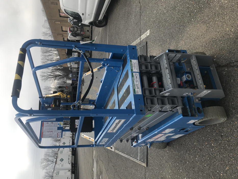 2019 Genie GS-1930 Fixed rails with chain Entry