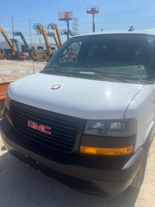2022 GMC Savana 3500