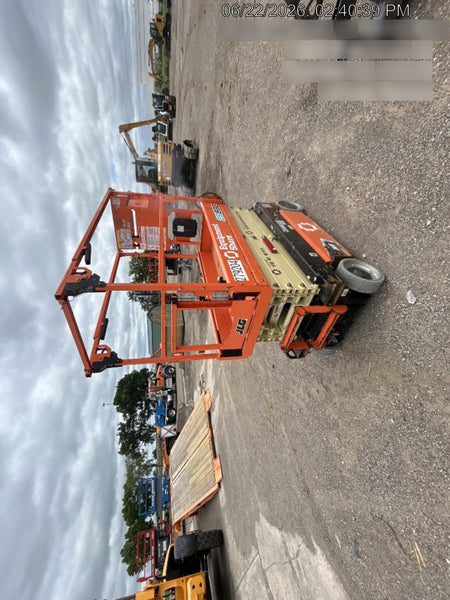 2022 JLG ES1932