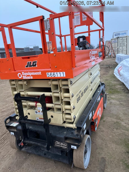 2025 JLG ES3246