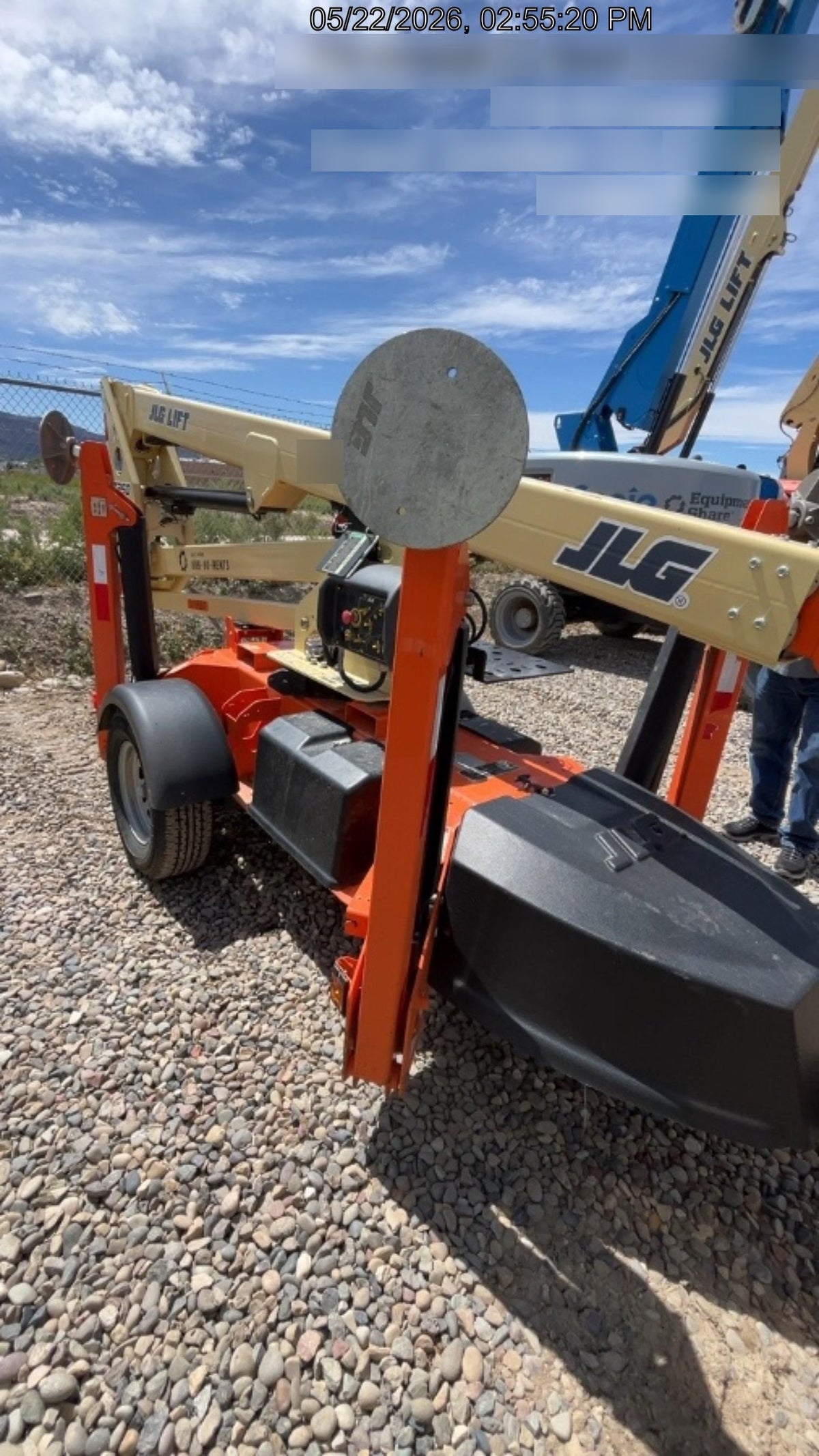 2023 JLG T350