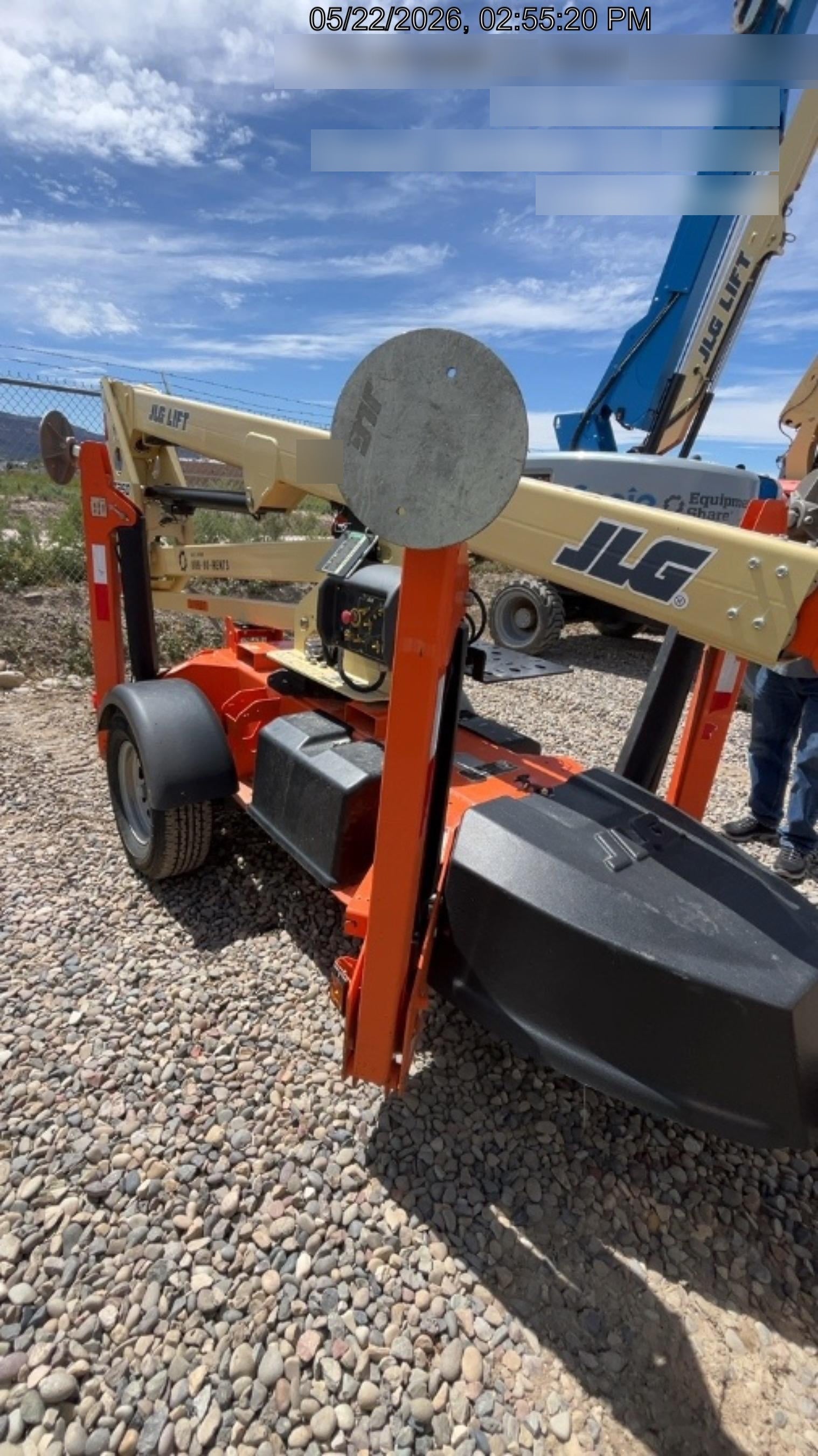 2023 JLG T350