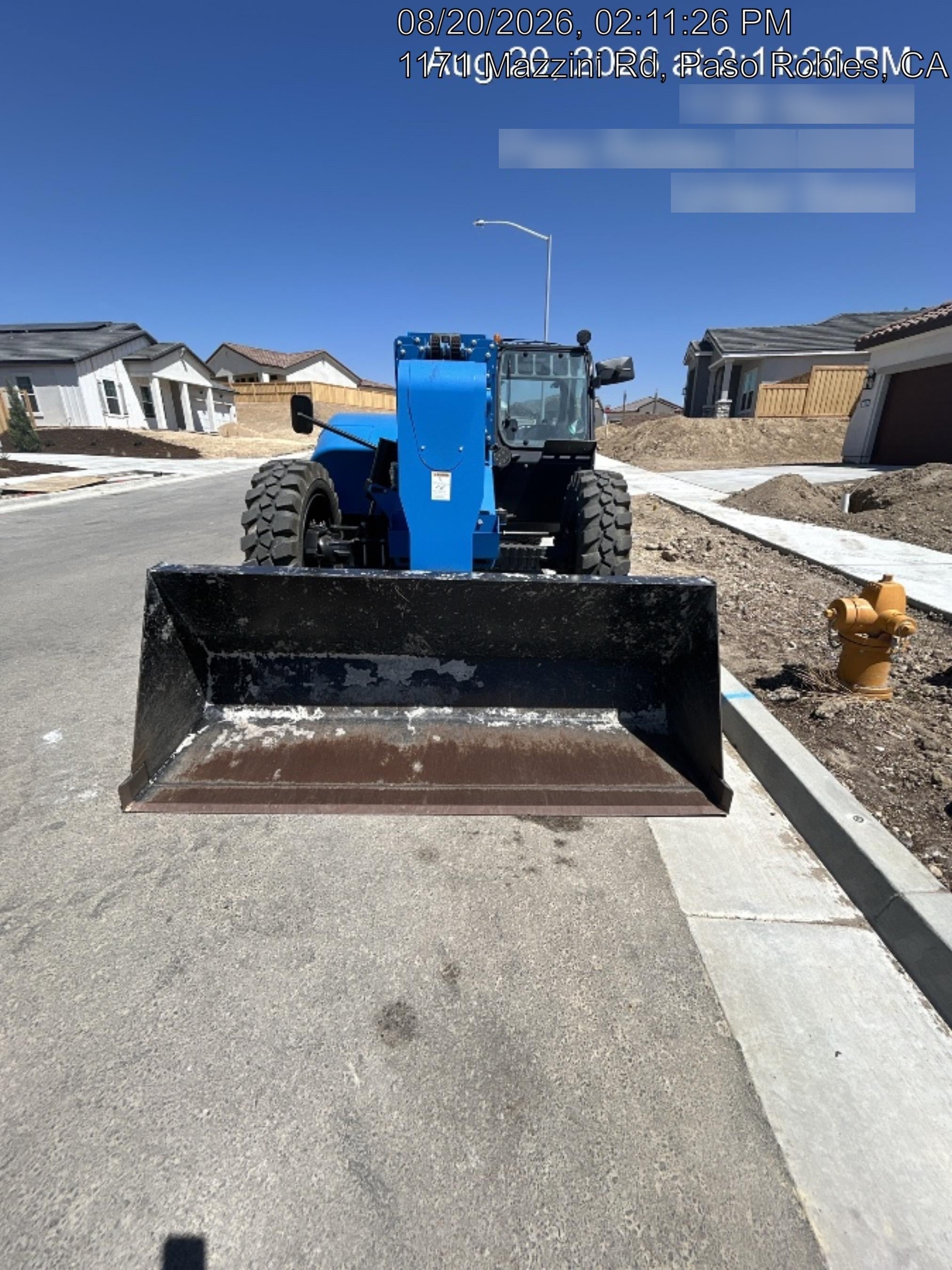 2025 JLG 1001100823