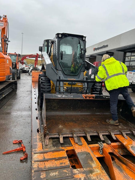 2025 ARROW MATERIAL HANDLING F5100CB
