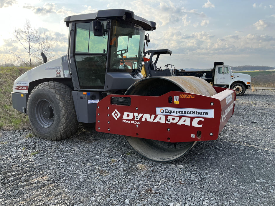 2023 DYNAPAC CA2500D