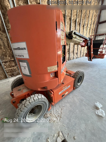2019 JLG E300AJP