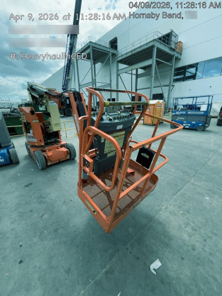 2019 JLG E300AJP