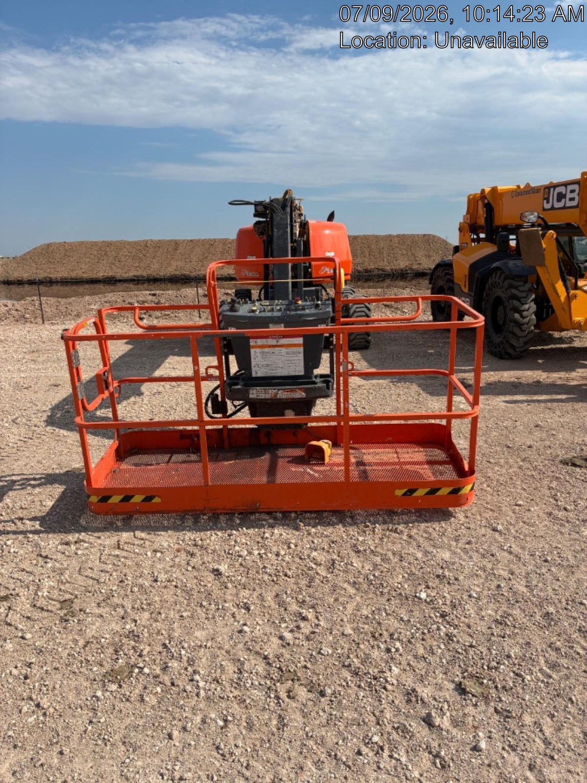 2025 JLG 660SJ